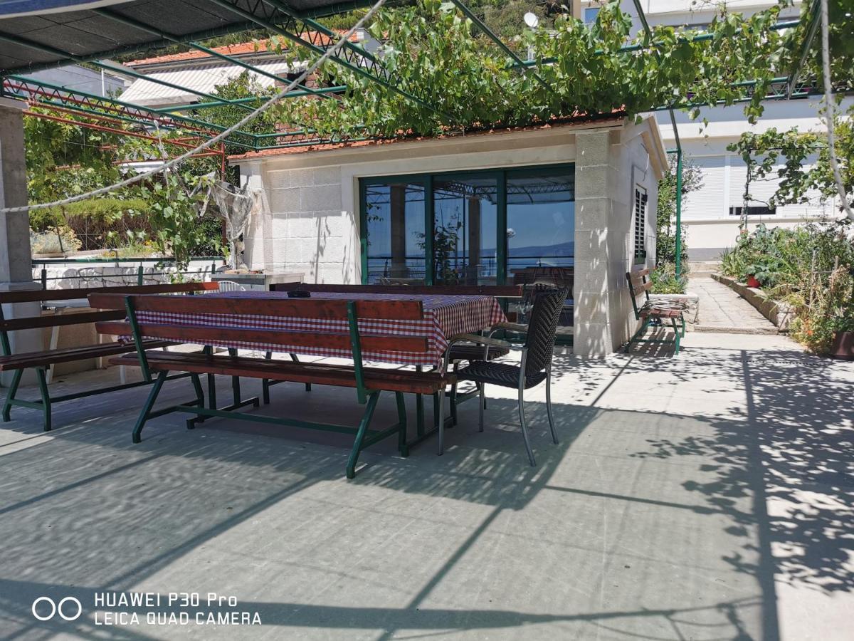 Kate 2 Apartment Omis Bagian luar foto